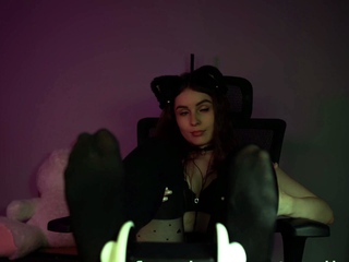 Webcam brunette solo masturbation