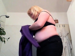 Hidden Cam Maid changing clothes 06